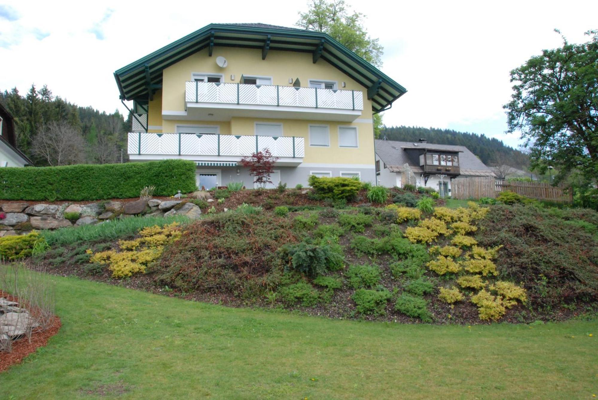 Gaestehaus Groeblacher Köstenberg エクステリア 写真